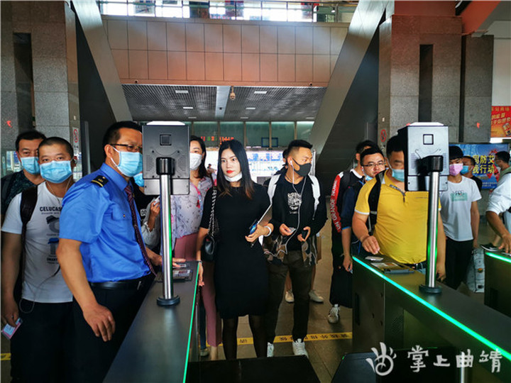 曲靖火车站需要纸质车票吗,电子客票是直接刷身份证进站吗