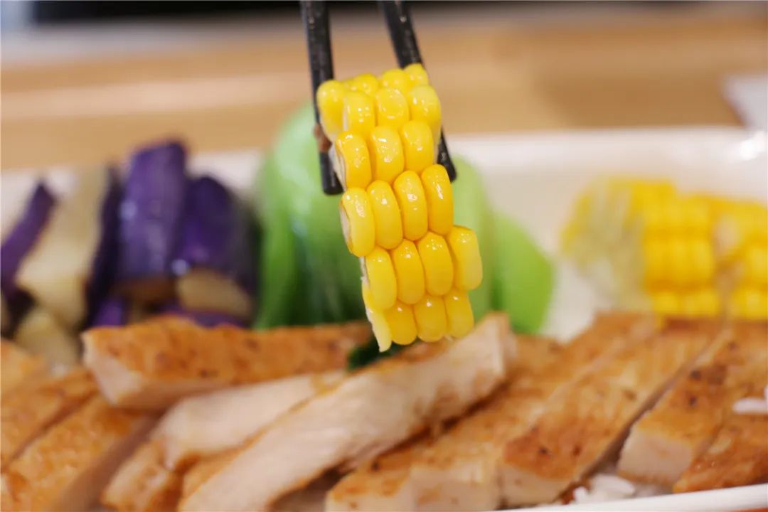 午餐吃什么牛排好吃又简单,晚餐吃什么牛排比较好吃