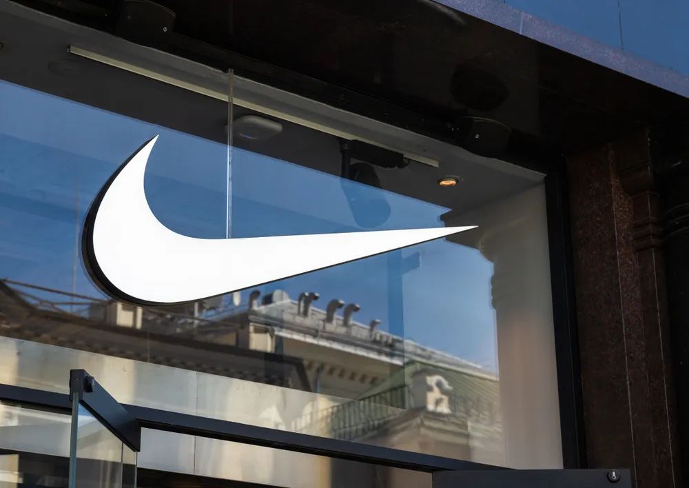 知消周刊|麦当劳追讨前CEO遣散费;阿里注册新公司京西;李宁、高鑫零售公布业绩