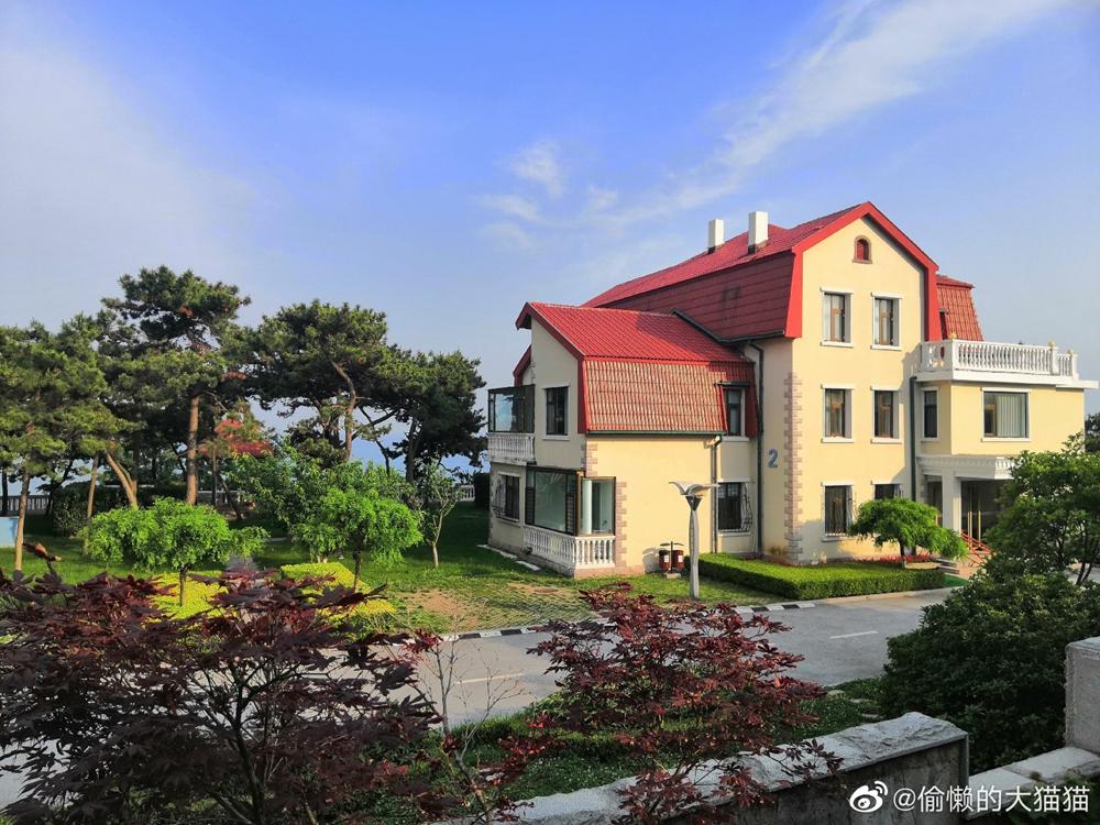 2000元飞机可容纳16人,2000块钱无限次飞海南