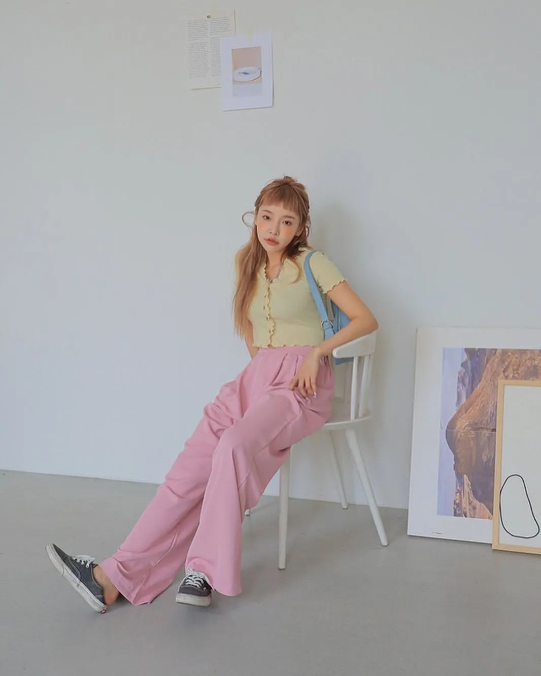 blackpink泫雅摆尾,blackpink全员观看泫雅舞台