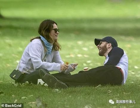 美队和灰姑娘,美队约会片段