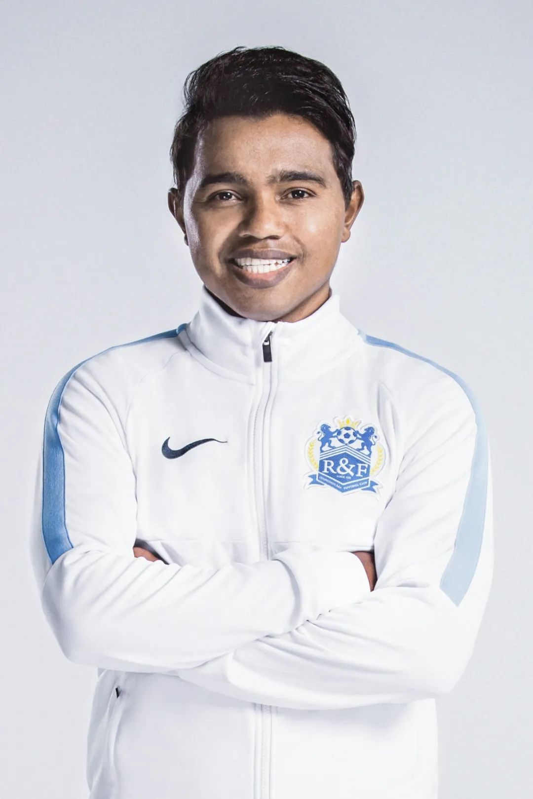 我们的全家福来啦!还有帅气的定妆照