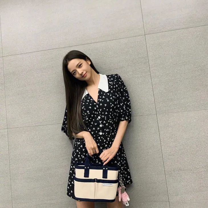 王漫妮同款包包帆布包搭配,王漫妮同款包拼接