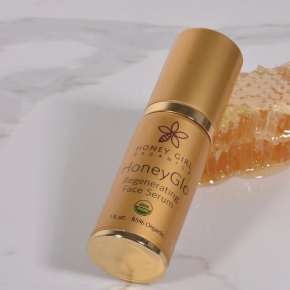 大家都在追《三十而已》,我却偷偷看了看她的化妆台