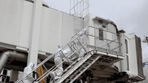 每天在60℃的机坪行走5万步，是什么体验？