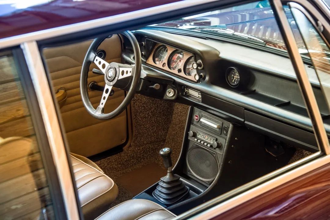 M2CS与2002tii之间的“跨世纪”之战|CARREVIEWS