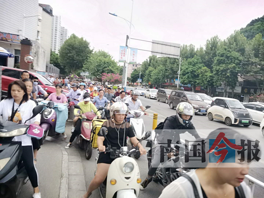 南宁轨道交通15条线地图清晰版,南宁轨道交通最新消息