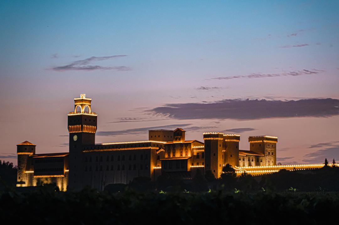 张裕瑞那城堡酒庄葡萄的酿制过程,咸阳张裕瑞那城堡酒庄体验酿酒