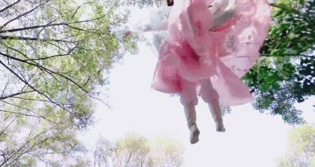 琉璃被浇开水大结局,琉璃让成毅爆火了吗