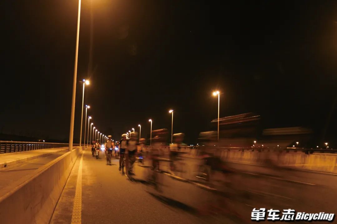 夜骑运动打卡,夜骑有什么玩的