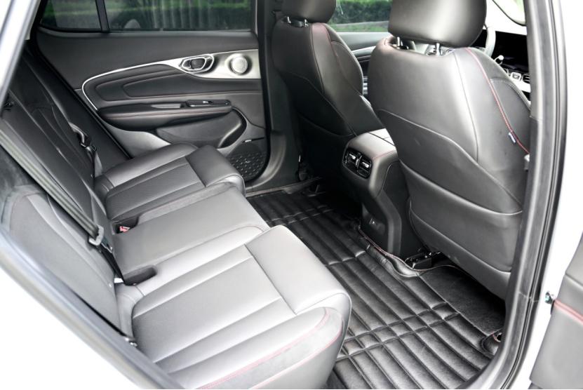 续航彪悍广汽新能源aionv路测谍报,国产最实用的紧凑型suv新能源汽车