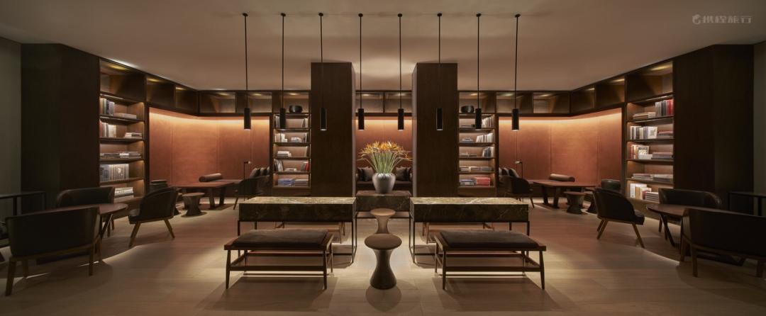 彻底开挂了！半岛、安缦、柏悦放绝招！索菲特套房1晚¥999，冲绳返场