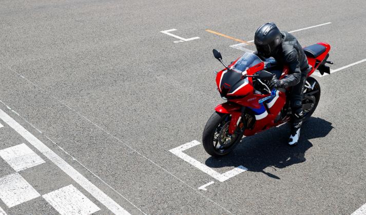 最新款本田cbr600rr极速测试,2020款本田cbr600rr引进吗