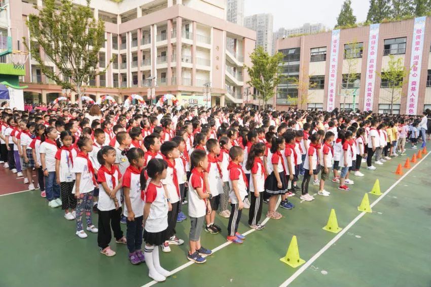 童年是充满诗意的,书香人生诗意童年