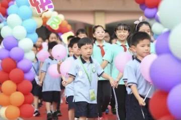 童年是充满诗意的,书香人生诗意童年