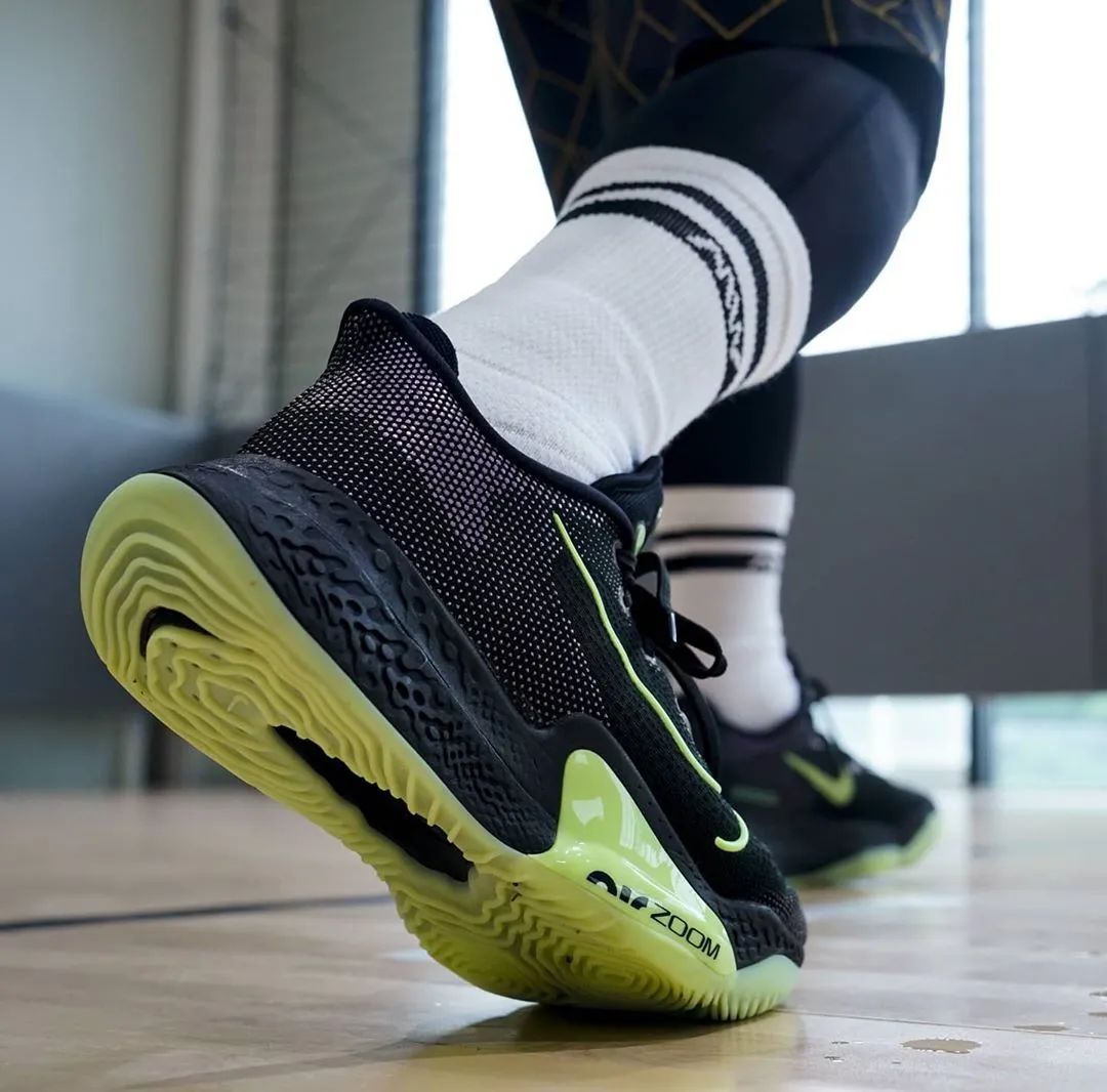 防侧翻最好的鞋是什么,防外侧翻最好的球鞋