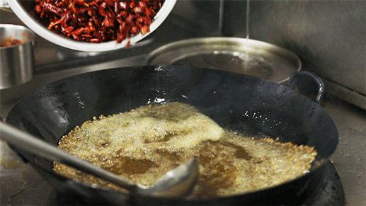 特色沸腾鱼川菜馆,杭州老字号美食川菜