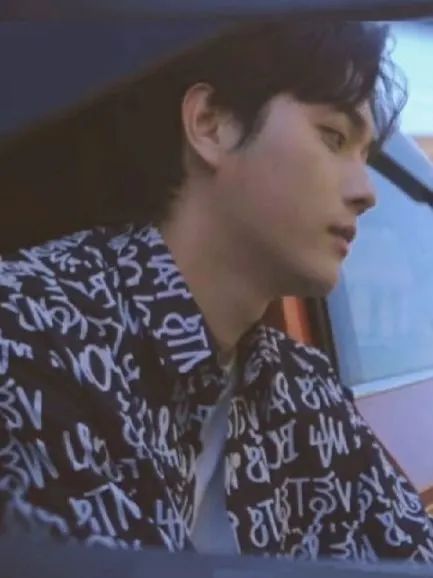 男朋友寄的包裹里的信,男朋友寄的包裹礼物