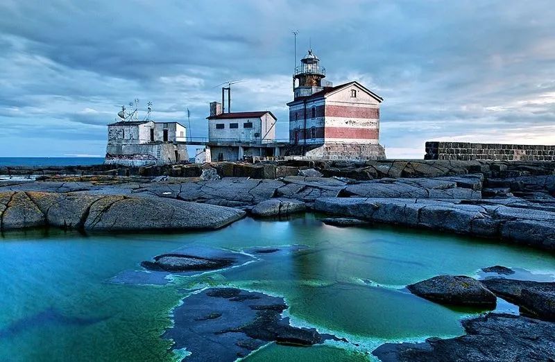 睡一觉去下一个地方旅游,睡个觉翻个身就能出国