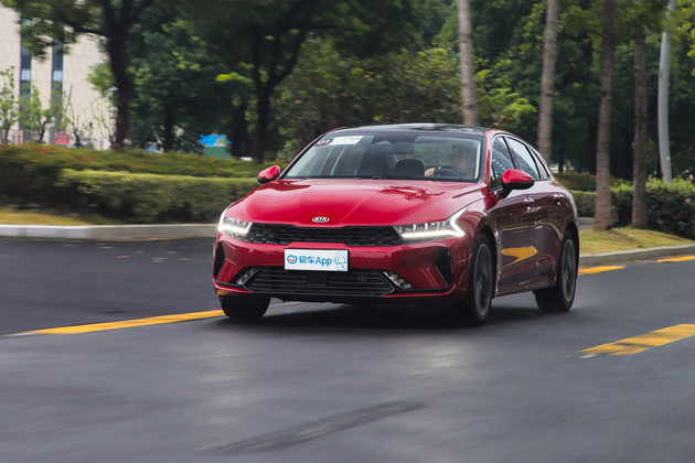 起亚k5凯酷试驾高速,起亚k5凯酷270t百公里加速
