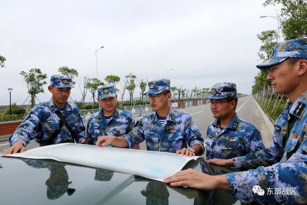 热点｜岸导团联手防化营，出击