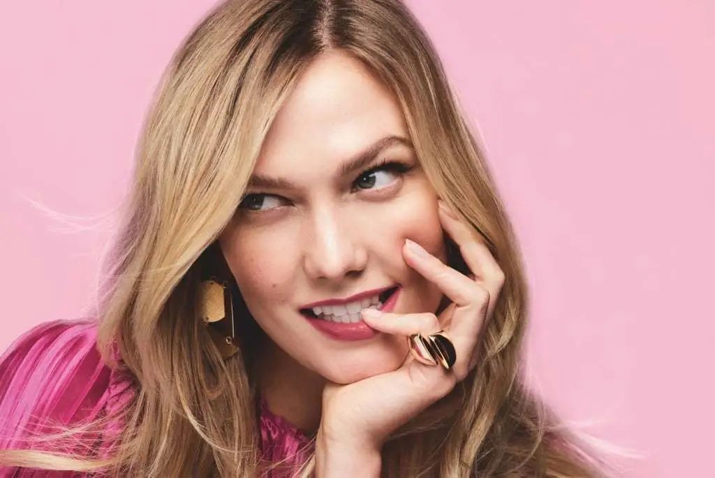 会走秀的程序员VS卖美妆的老友记，你更pick谁？