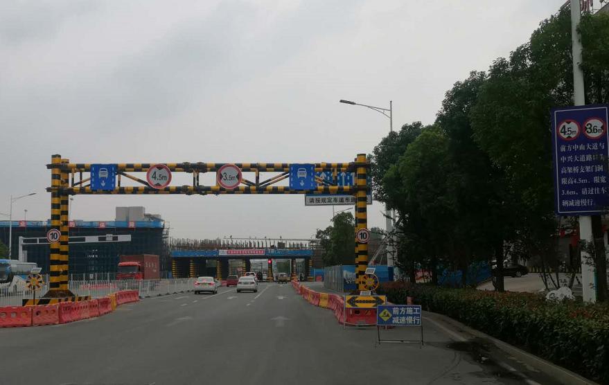 国庆假期如何避开高速堵车,国庆堵车注意安全