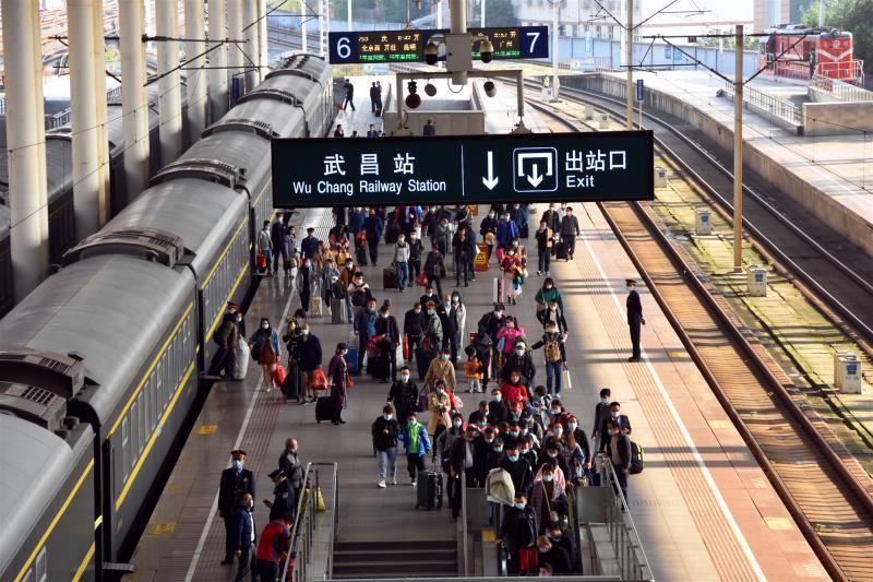 严格防控措施保障出行安全,武汉交通运输安全平稳