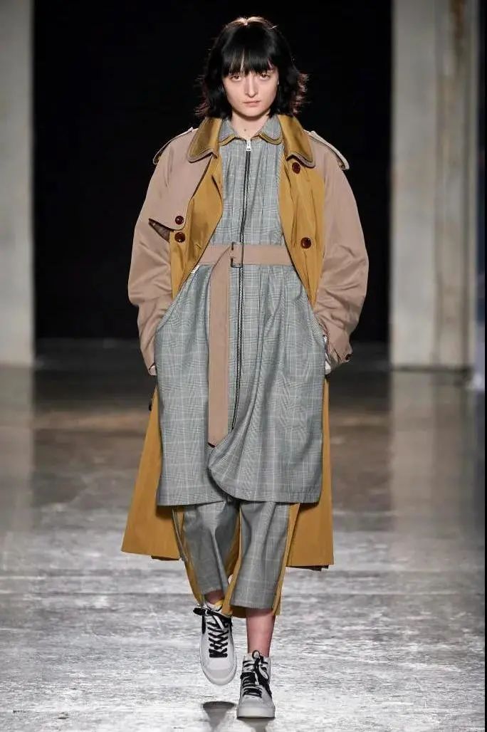 三款很有质感的风衣,今年最火的6款时髦风衣