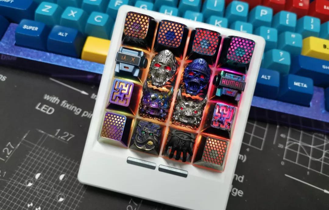 宅男“奢侈品”，一颗键帽十万刀