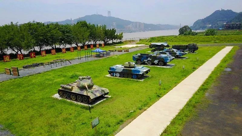 上车旅游打卡,上车打卡下车打卡