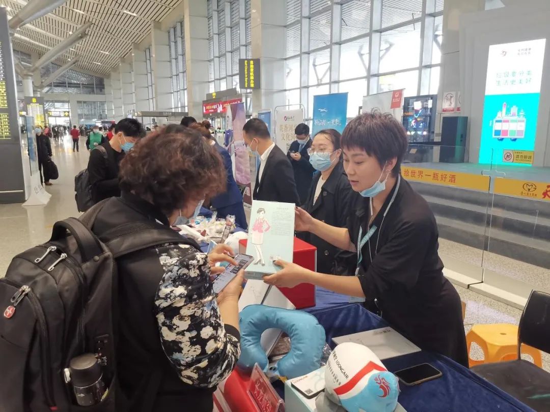 11月特价机票最低100元,贵阳机场免费机票