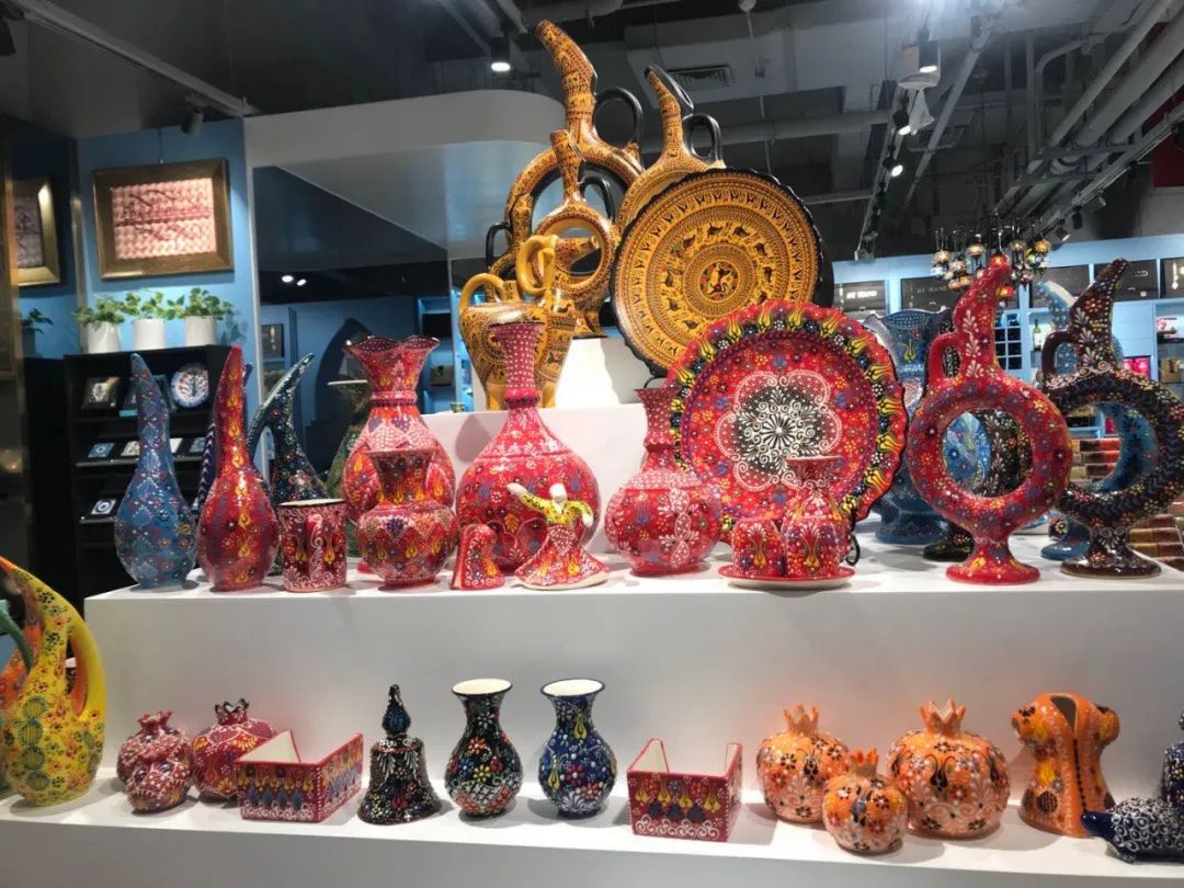 西安高新绿地全球贸易港最新消息,绿地全球商品贸易港有哪些商品