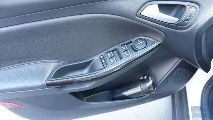 最新一代福克斯st,经典福克斯两厢1.8自动动力升级