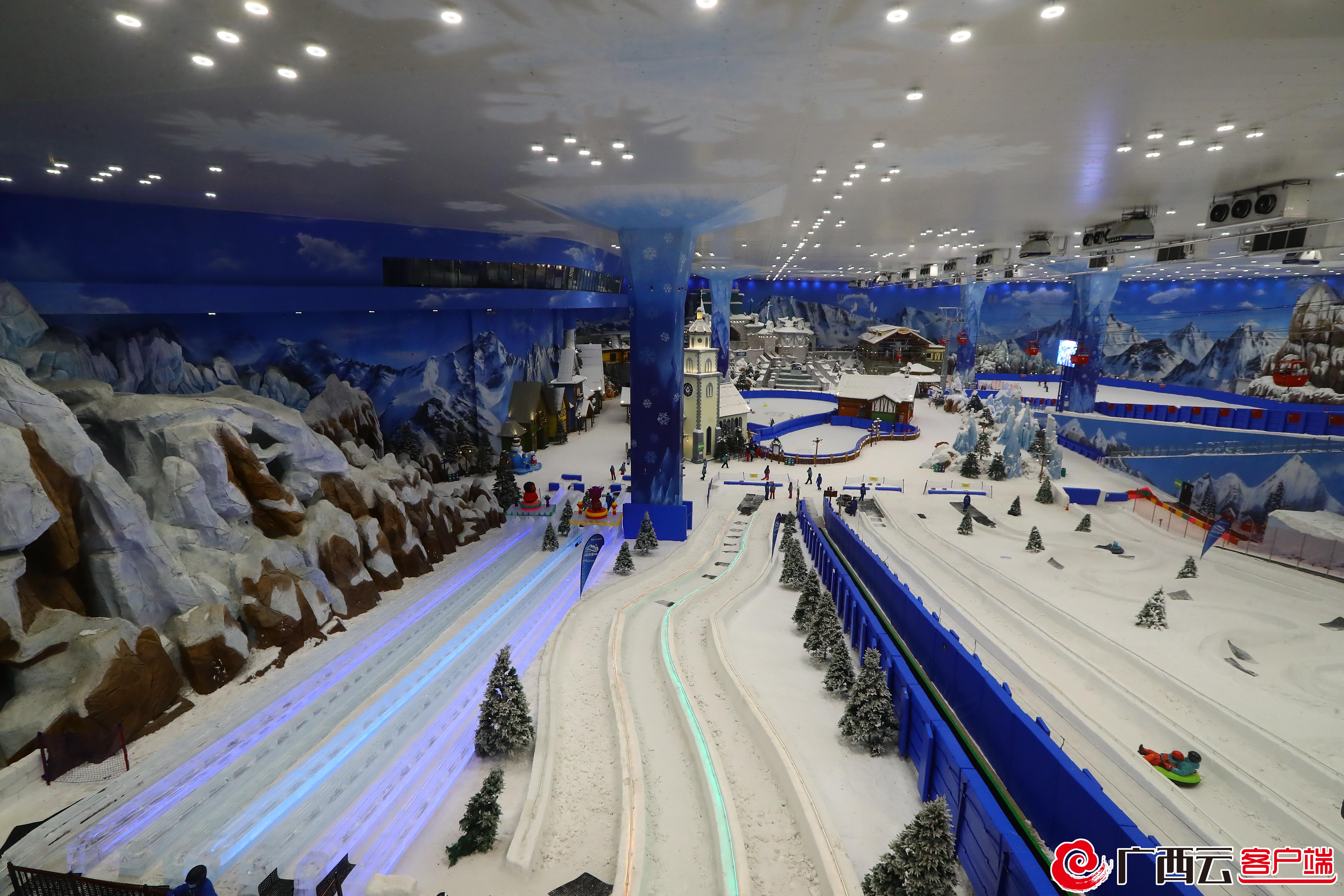 行进湘滇1109｜记者们在湖南发现了一片“欢乐雪地”