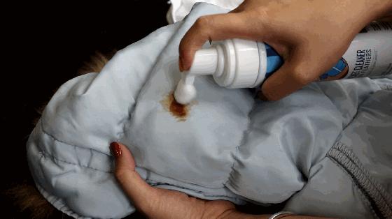 羽绒服干洗剂超强去污不用水洗,免刷洗羽绒服的清洗剂真的有用