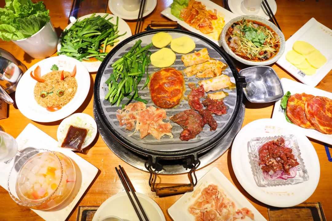 「沸点时刻」今夜我们都是干饭人！柴火鸡、烤肉、仙都酱板鸭、9.9元洁牙等！更有大牌美妆低至4.6折