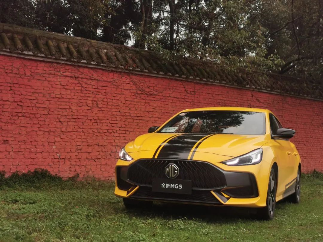 试驾名爵mg5轻奢旗舰版,名爵mg5青奢旗舰版试驾
