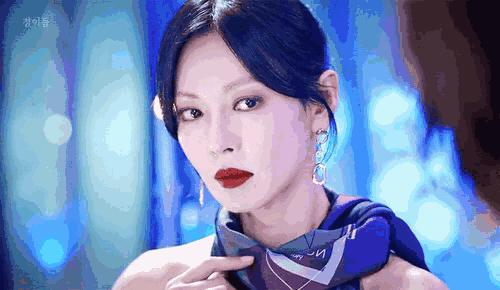 瑞思拜的殿堂级演技，国内热搜也忍不住要给金素妍S卡