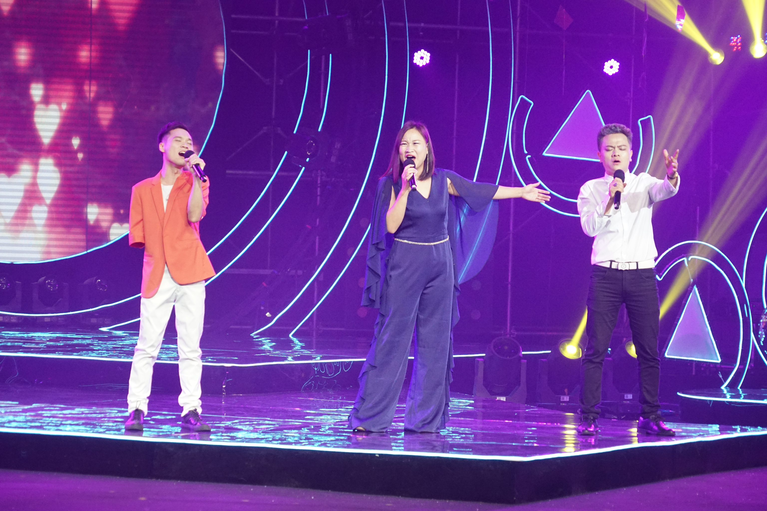 龙华街道：以品牌意识塑造群文项目为追梦居民托举出彩人生