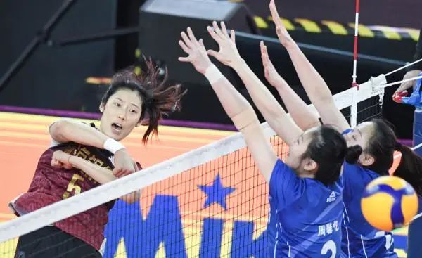 英雄迟暮梅西,英雄迟暮巴西足球