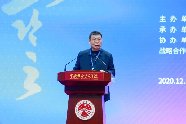 张謇中状元后父亲的态度,状元实业家张謇的救国主张是什么