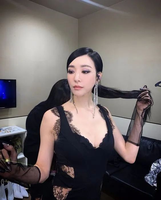 钻石美貌,欧化了TiffanyYoung真像韩艺瑟和徐睿知的合体