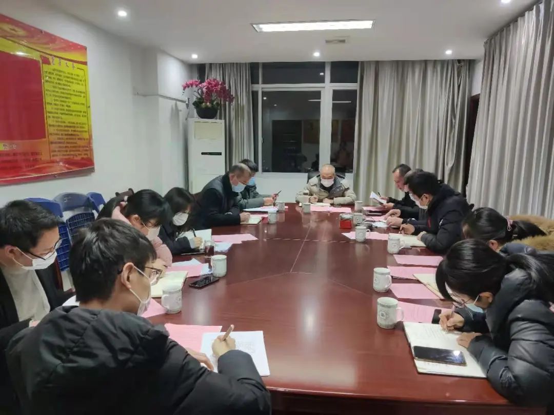 众志成城我们全力以赴,众志成城万众一心全力以赴