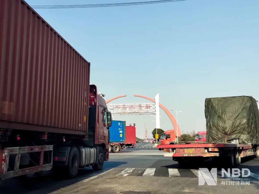 最新集装箱海运费,海运费涨价集装箱就卖得快吗