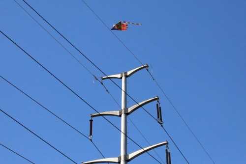 激光炮清除高压线风筝需要收费吗,风筝缠绕激光炮