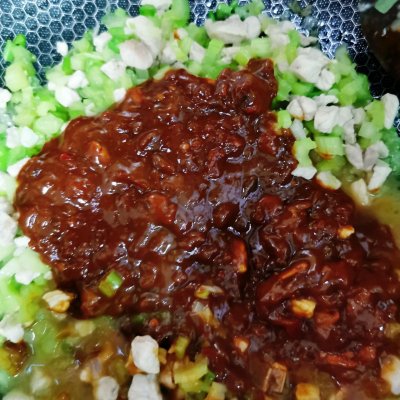 做一碗炸酱面,做一小碗面酱