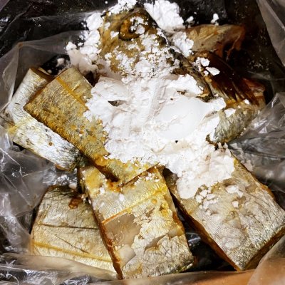 老妈烧的正宗家常菜,老妈教你烧带鱼