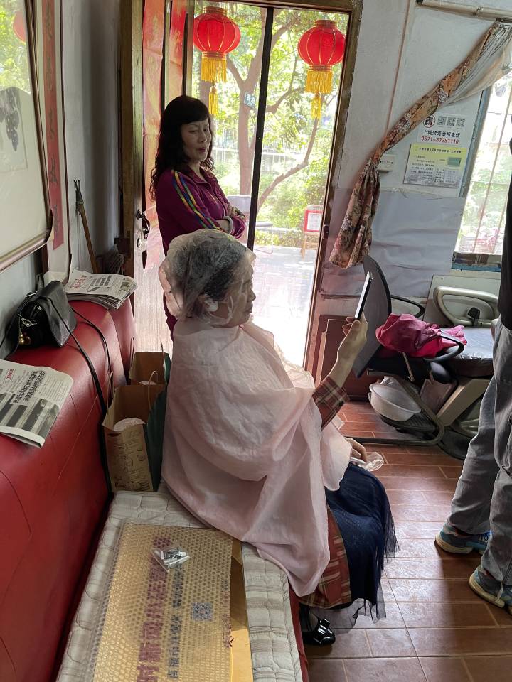 直播杭州|直播市井烟火,看见你我生活,十家小店今天授牌成为小时直播点